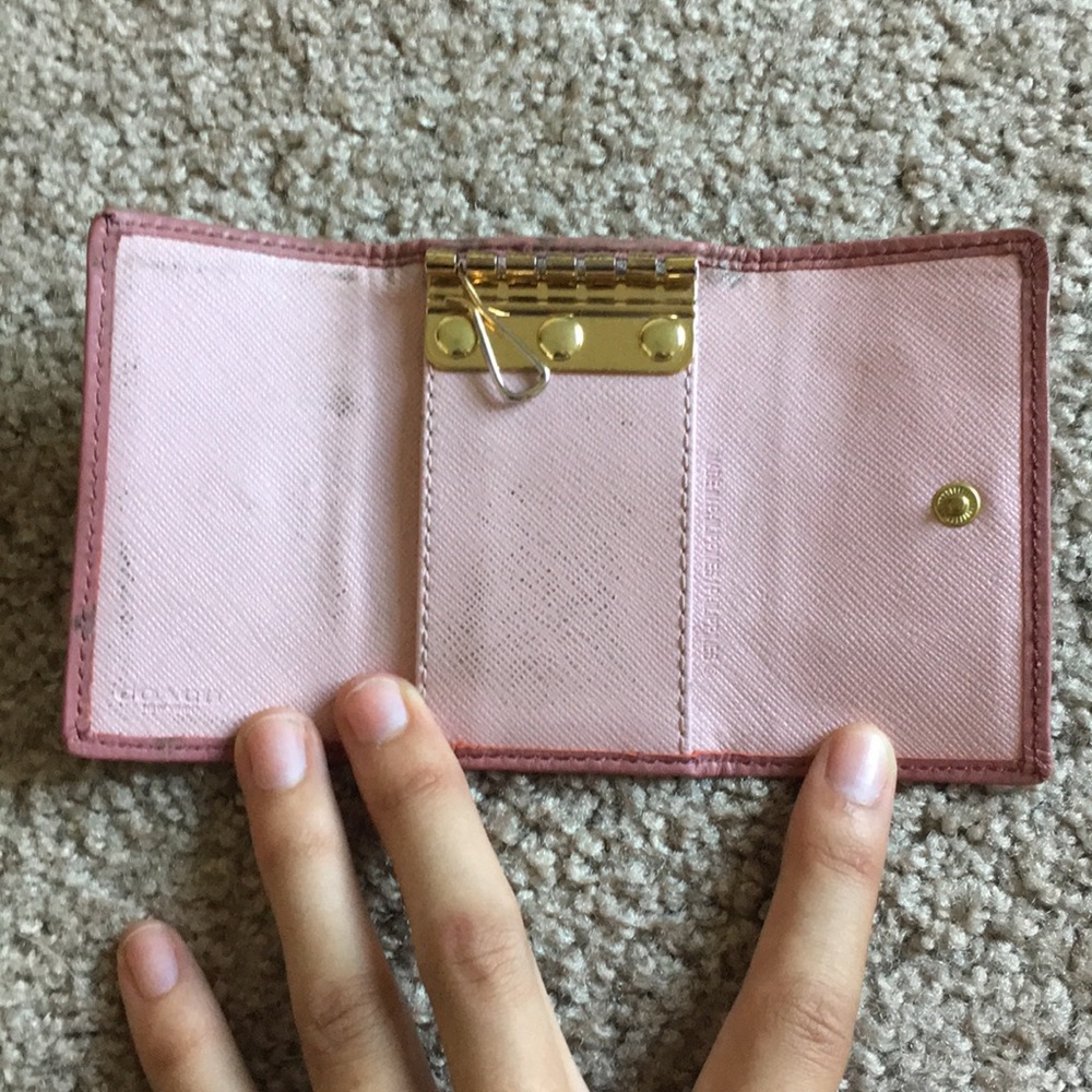 Coach Wallet & Key Holder - Authentic - Picture 8 of 8